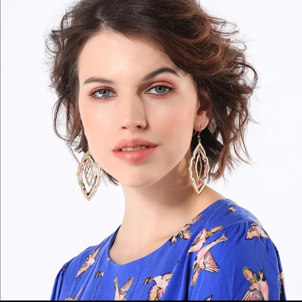 Gorgeous Earrings - Picture 5 of 5